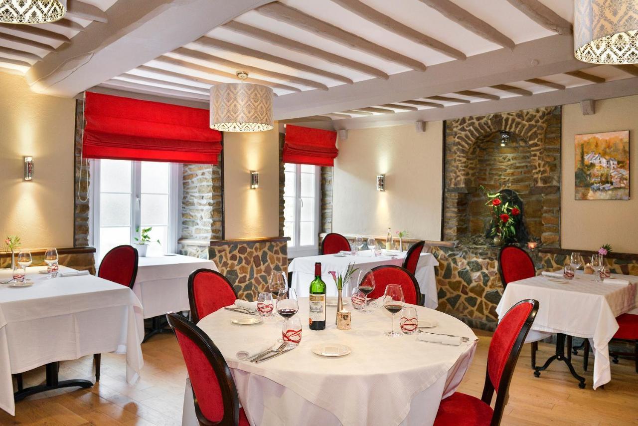 Logis Hotel Spa Restaurant Au Site Normand Clécy Exterior foto